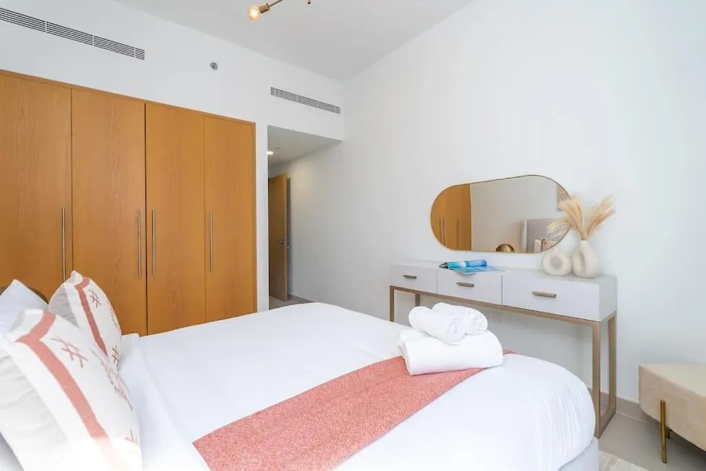 Mystic - Stylish High-Rise Living With Premium Amenities Apartment Dubai 0*,  United Arab Emirates