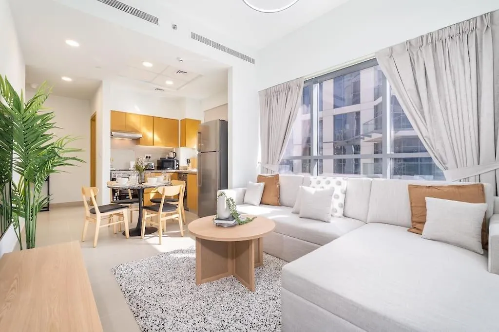 Mystic - Stylish High-Rise Living With Premium Amenities Apartment Dubai 0*,