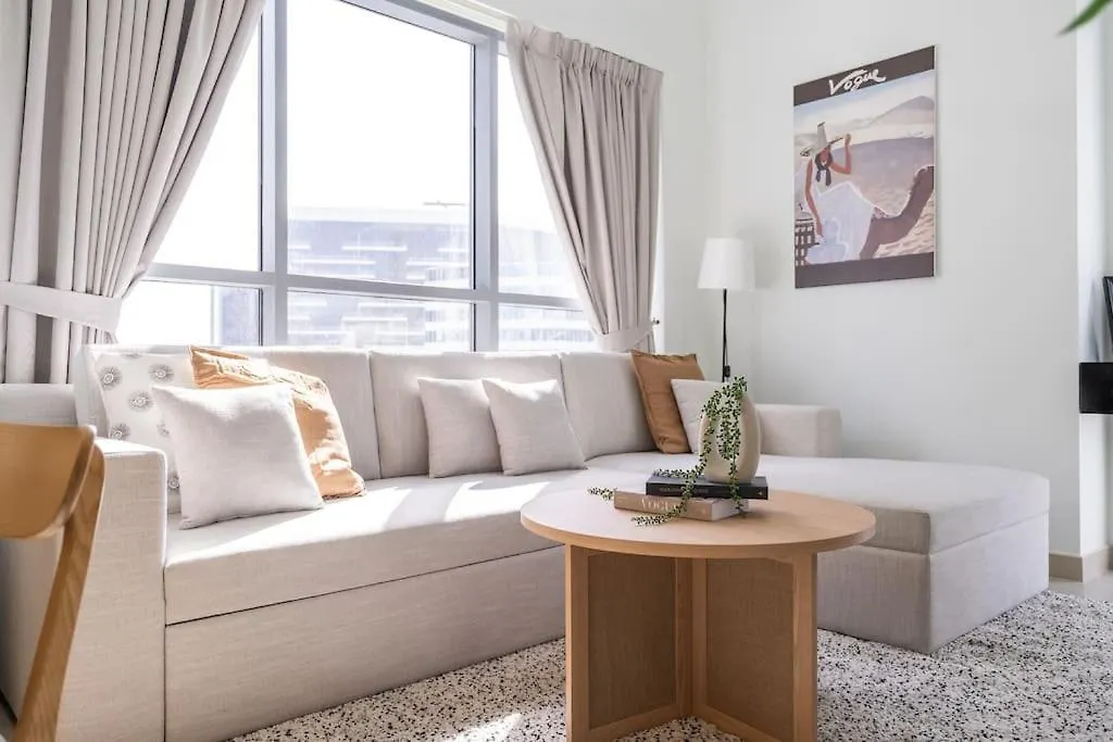 Mystic - Stylish High-Rise Living With Premium Amenities Apartment Dubai 0*,