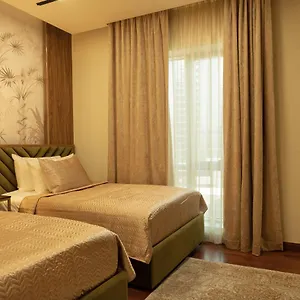 Luxury 3 Bedroom - Direct View To Burj Khalifa Apartment